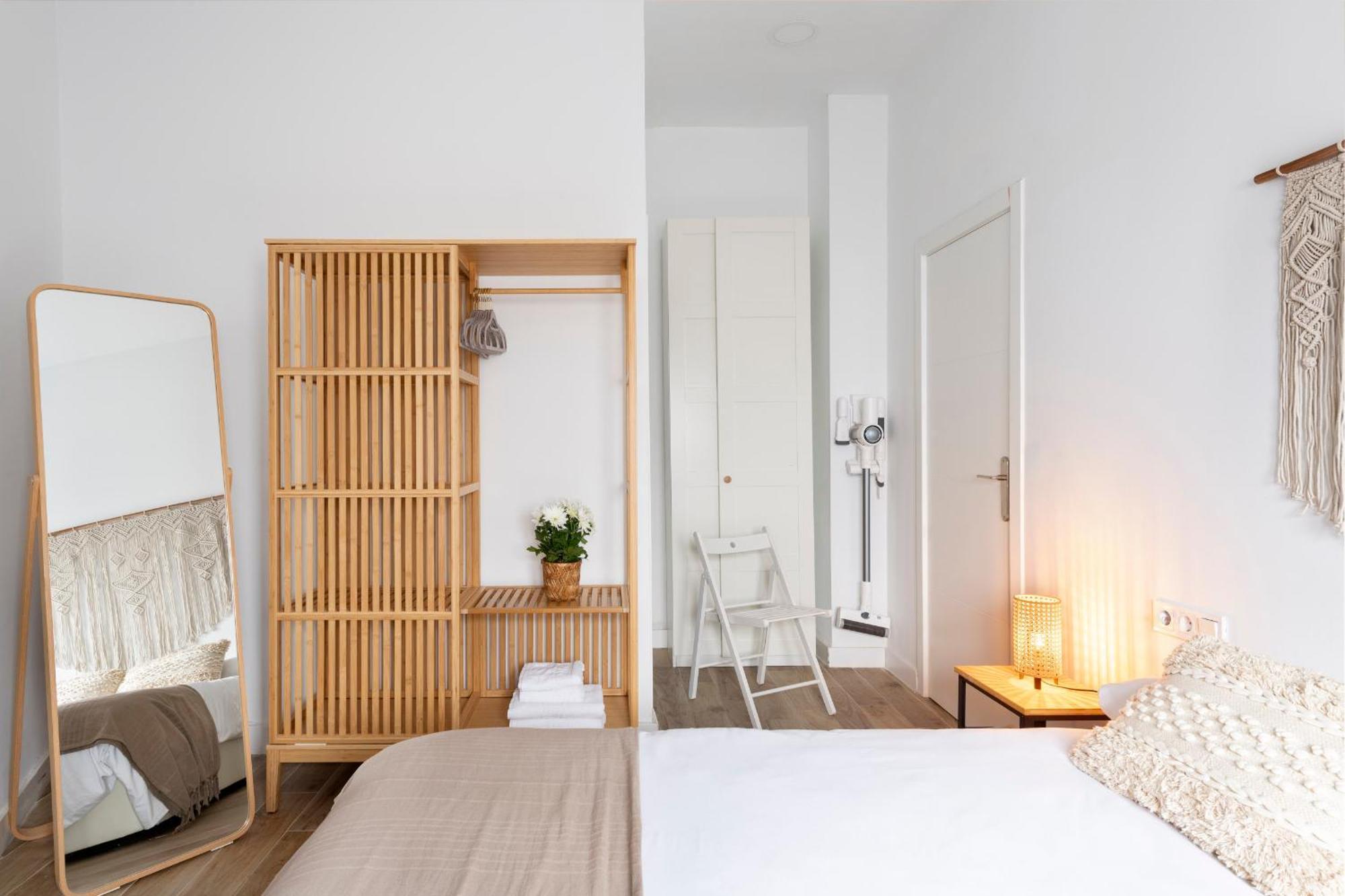 Calma Muralla House-Two Bedrooms & Two Bathrooms เซบีญา ภายนอก รูปภาพ