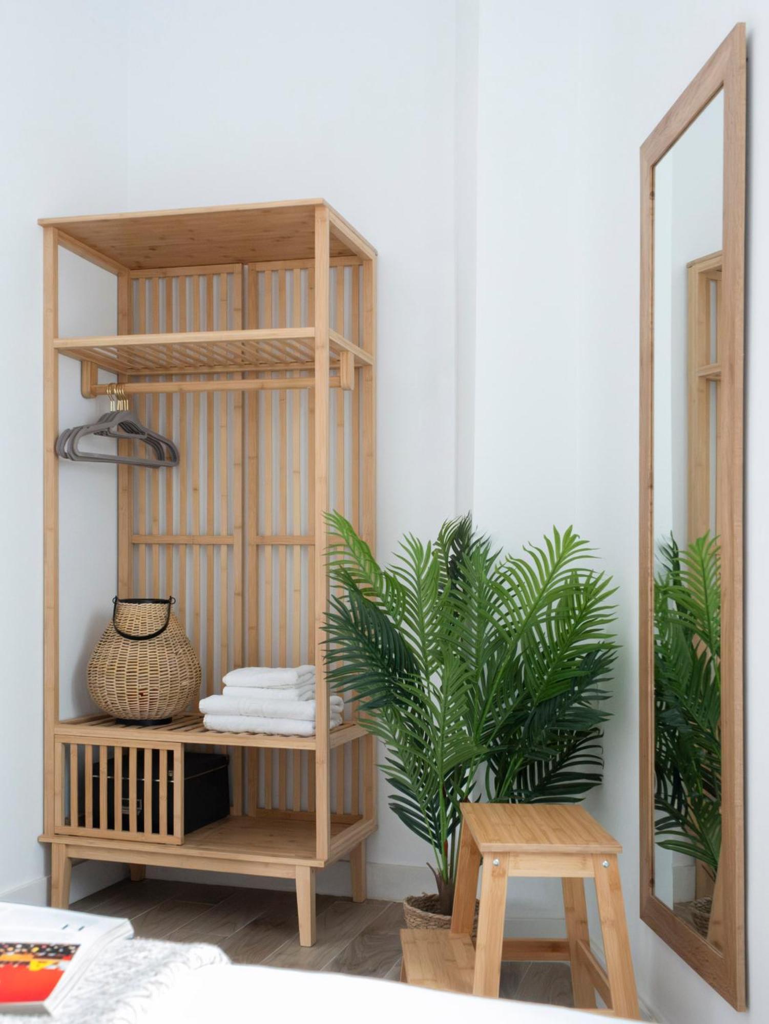 Calma Muralla House-Two Bedrooms & Two Bathrooms เซบีญา ภายนอก รูปภาพ