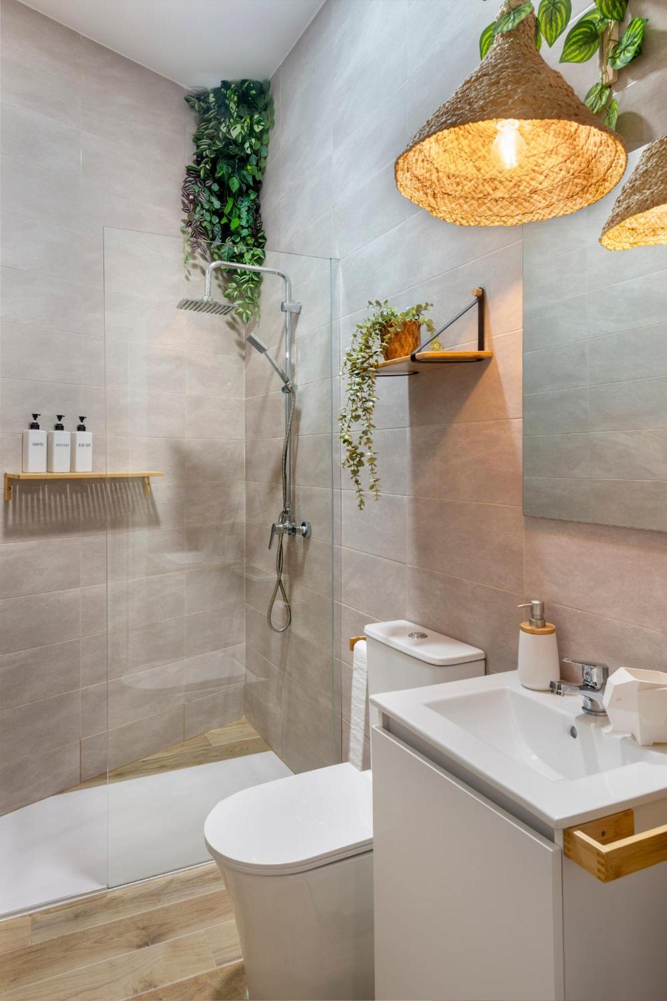 Calma Muralla House-Two Bedrooms & Two Bathrooms เซบีญา ภายนอก รูปภาพ